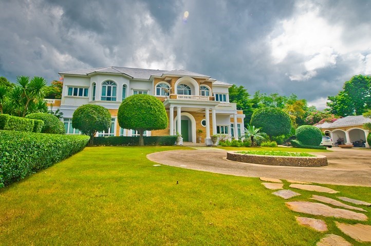 Country Estate Sale Bangsaray Pattaya