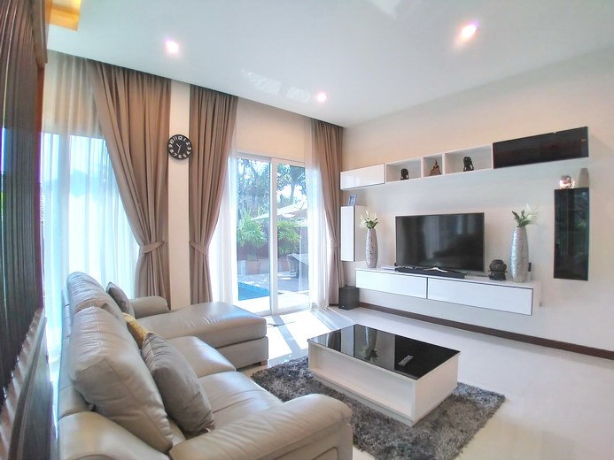House for rent Huay Yai Pattaya showing the living area