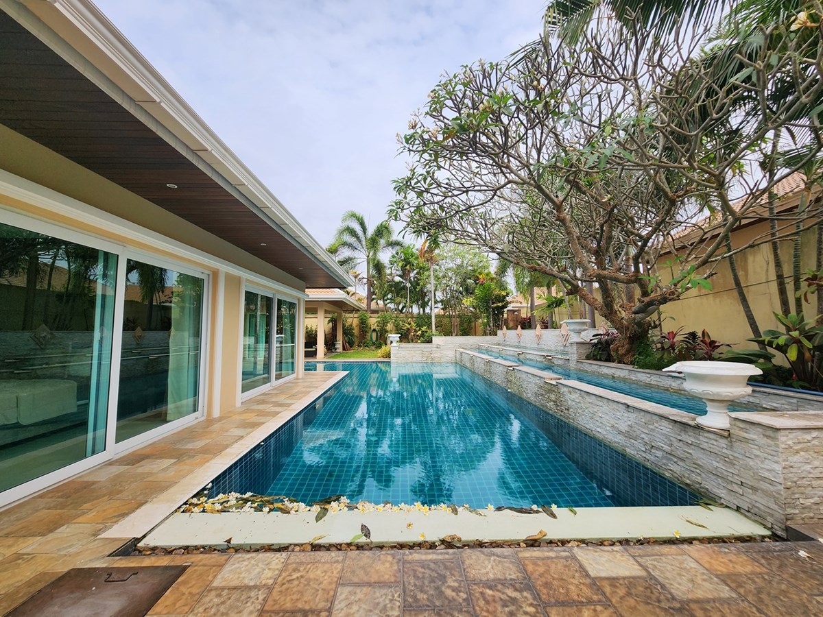 House for sale Pattaya Sedona Villas
