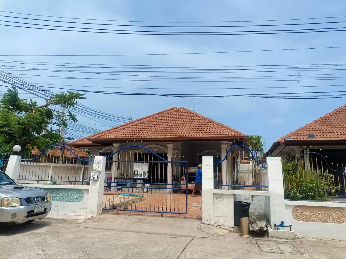 Single-story house for rent. Ekmongkol Village, Thepprasit Soi 8