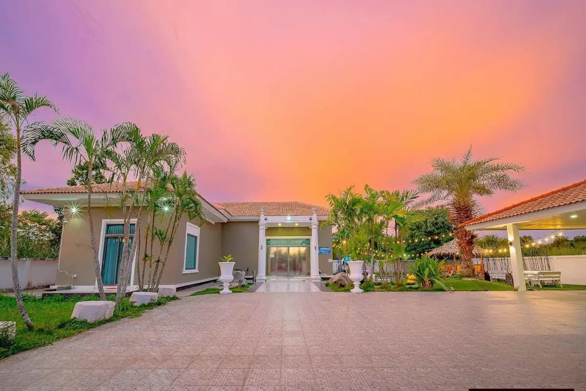 Pool Villa for Rent, Huai Yai (Pets Allowed)