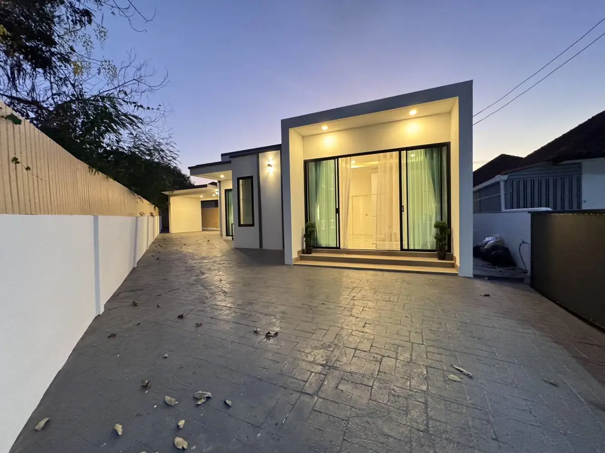 Single house for sale, Pattaya Rungruang