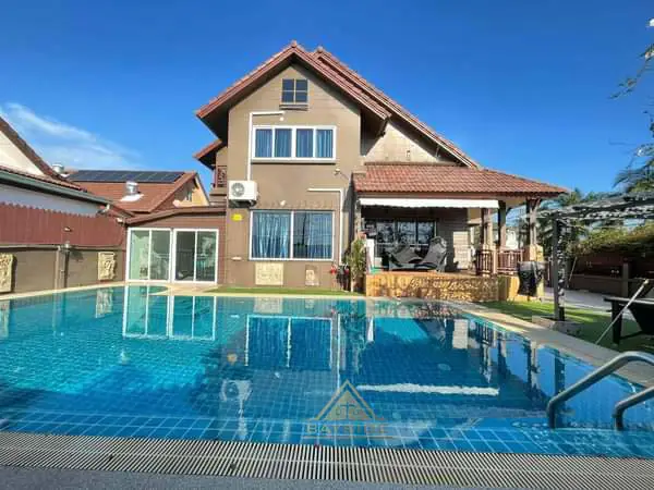 Central Park 5 House 4 Bed 4 Bath for RENT
