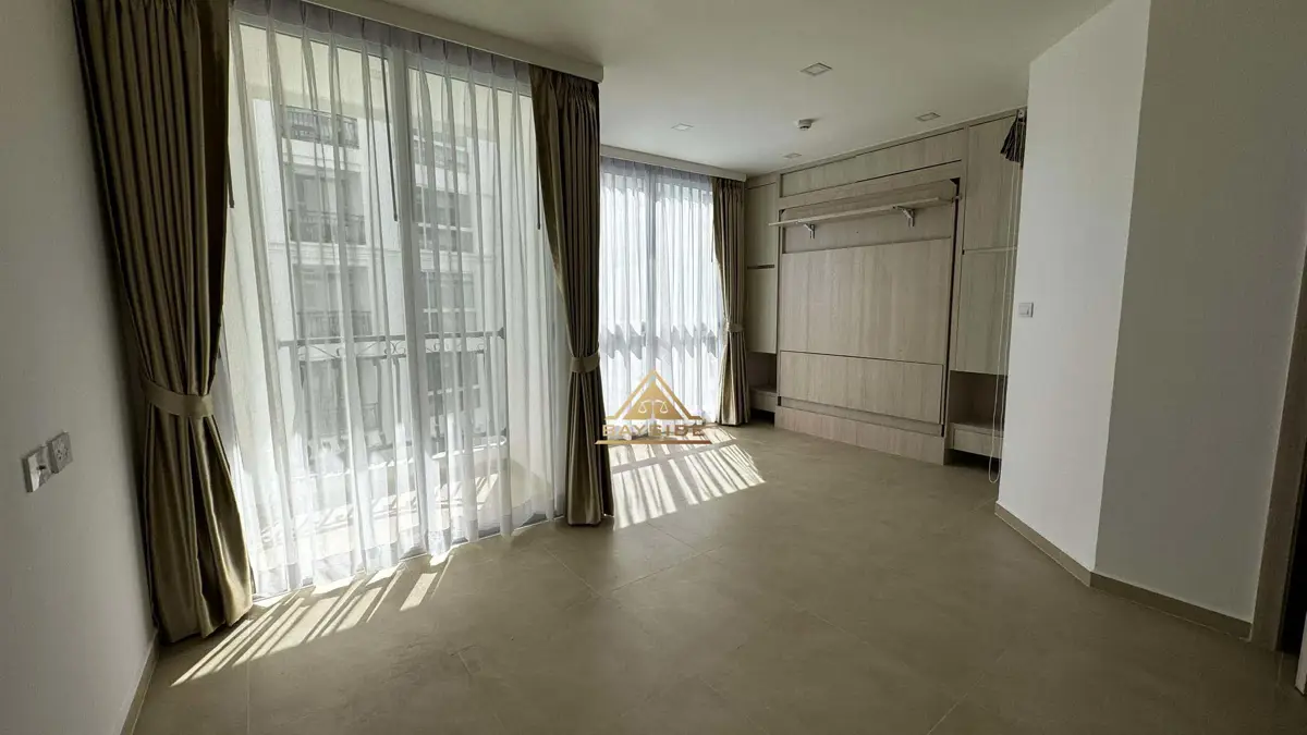 A Nice and Cozy Studio Room Ready to move in Central Pattaya for SALE