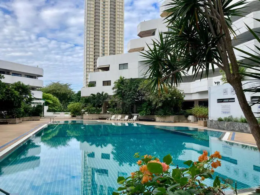 Jomtien Beach Paradise Condo 2 Bed For Sale
