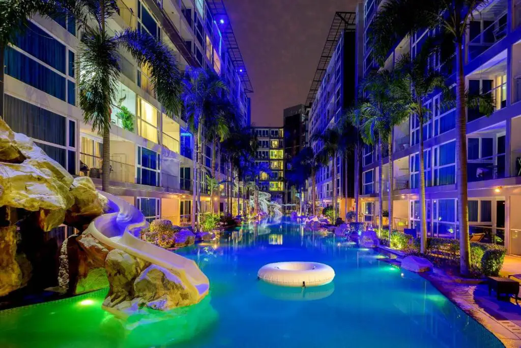 For Rent: Centara Avenue Residences