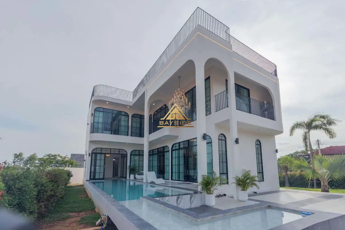  Master Hills Valley luxury Pool Villa Pattaya-Sattahip 