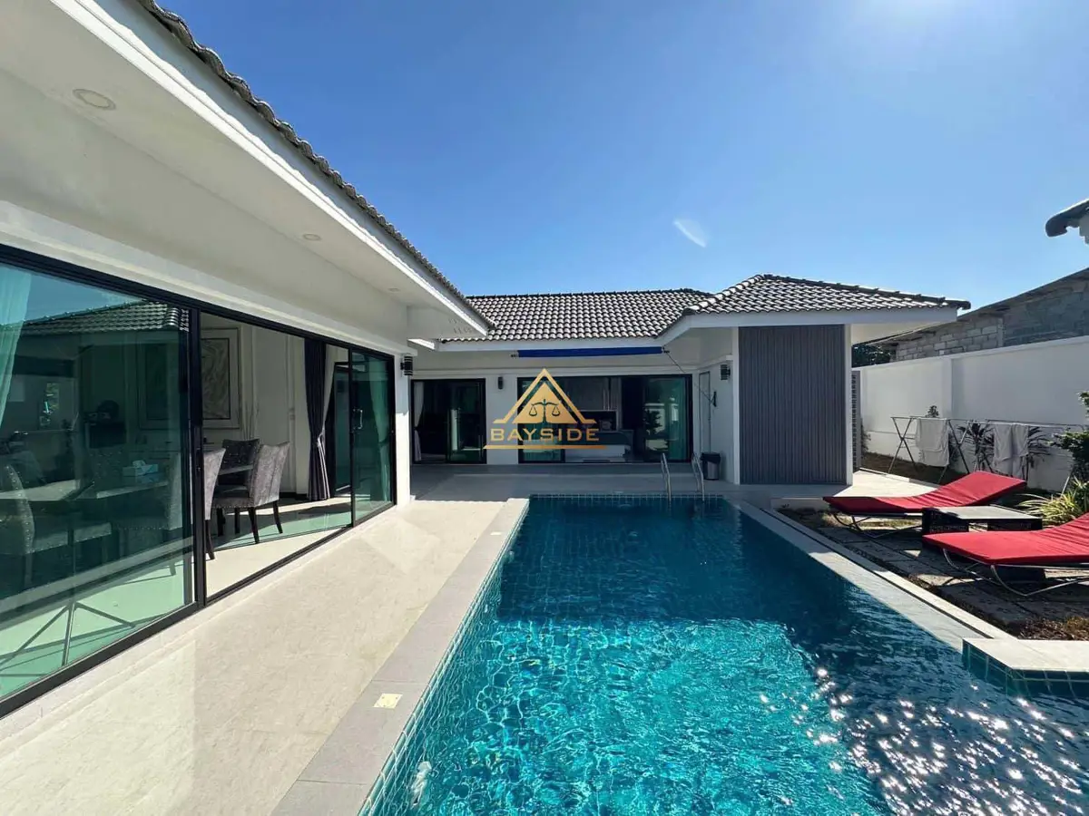 Single story pool villa for sale 