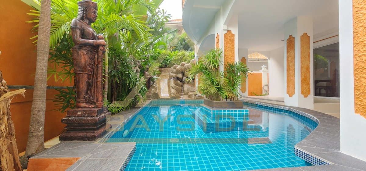 Luxury Pool Villa in Pattaya for rent
