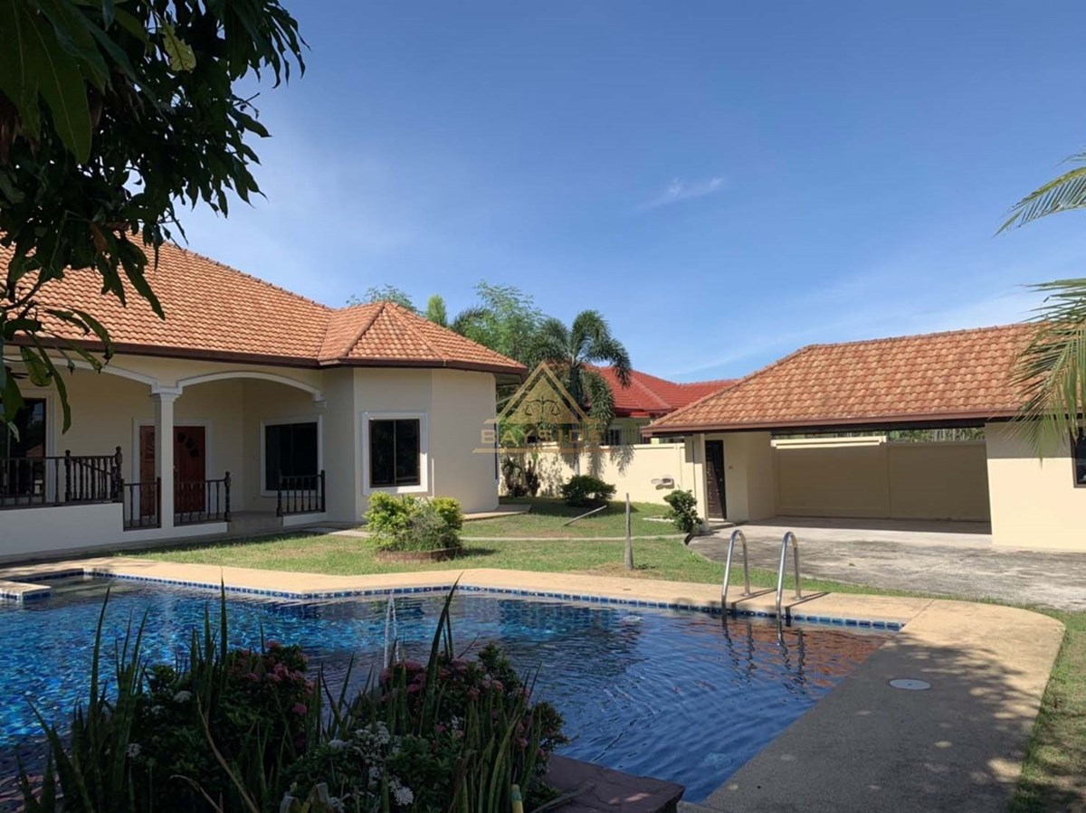 SALE House in Bang Lamung  5 Bedroom