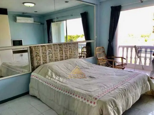 The Majestic Jomtien Studio Room for SALE
