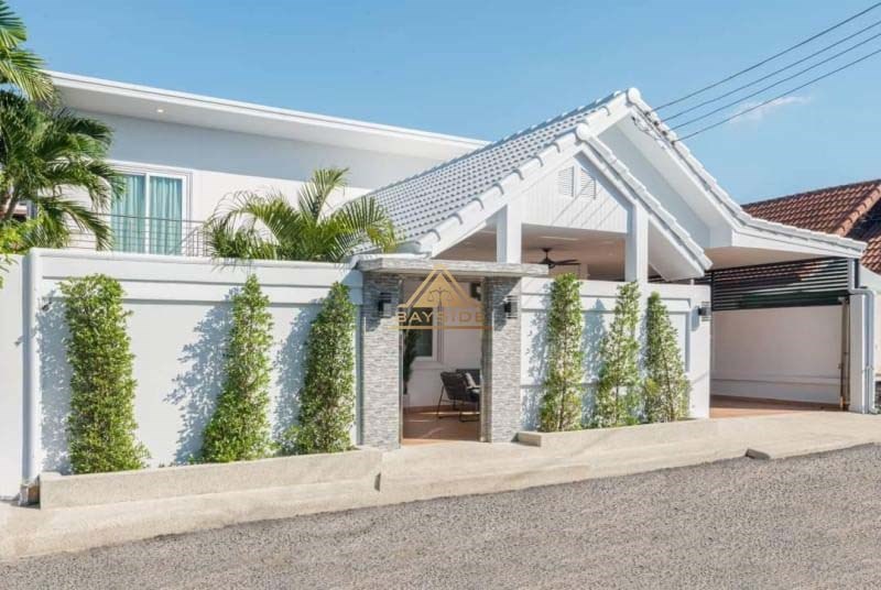 4 Bedrooms house for Rent 