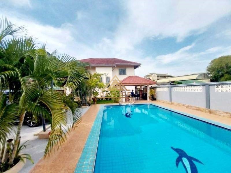House 2 Stories For Sale in Soi Sukhumvit 89