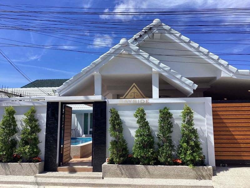 Pool Villa near Land Office for Rent