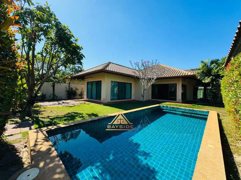 Pool Villa Soi Huai Yai Pattaya 3 Beds 2 Baths for RENT