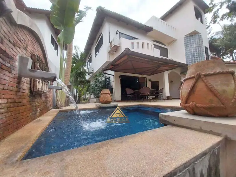 2 Storey House Sukhumvit 87 Pets Friendly 3 Beds 3 Baths for RENT