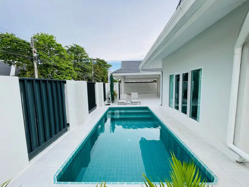 Modern Style Pool Villa For Sale or Rent in Pattaya