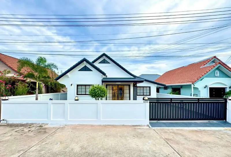 Single house for sale in Poom Sap Village.