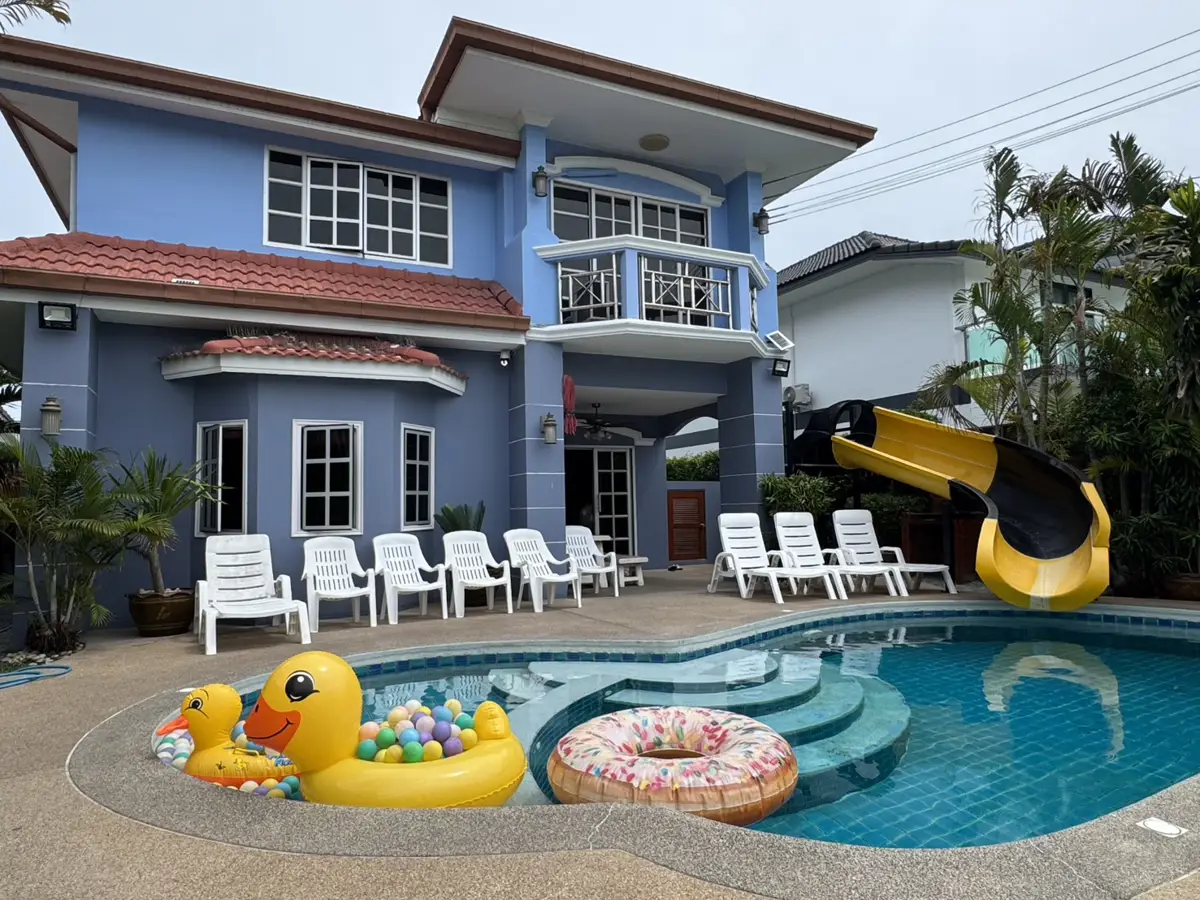  Pool Villa For Rent in View point village