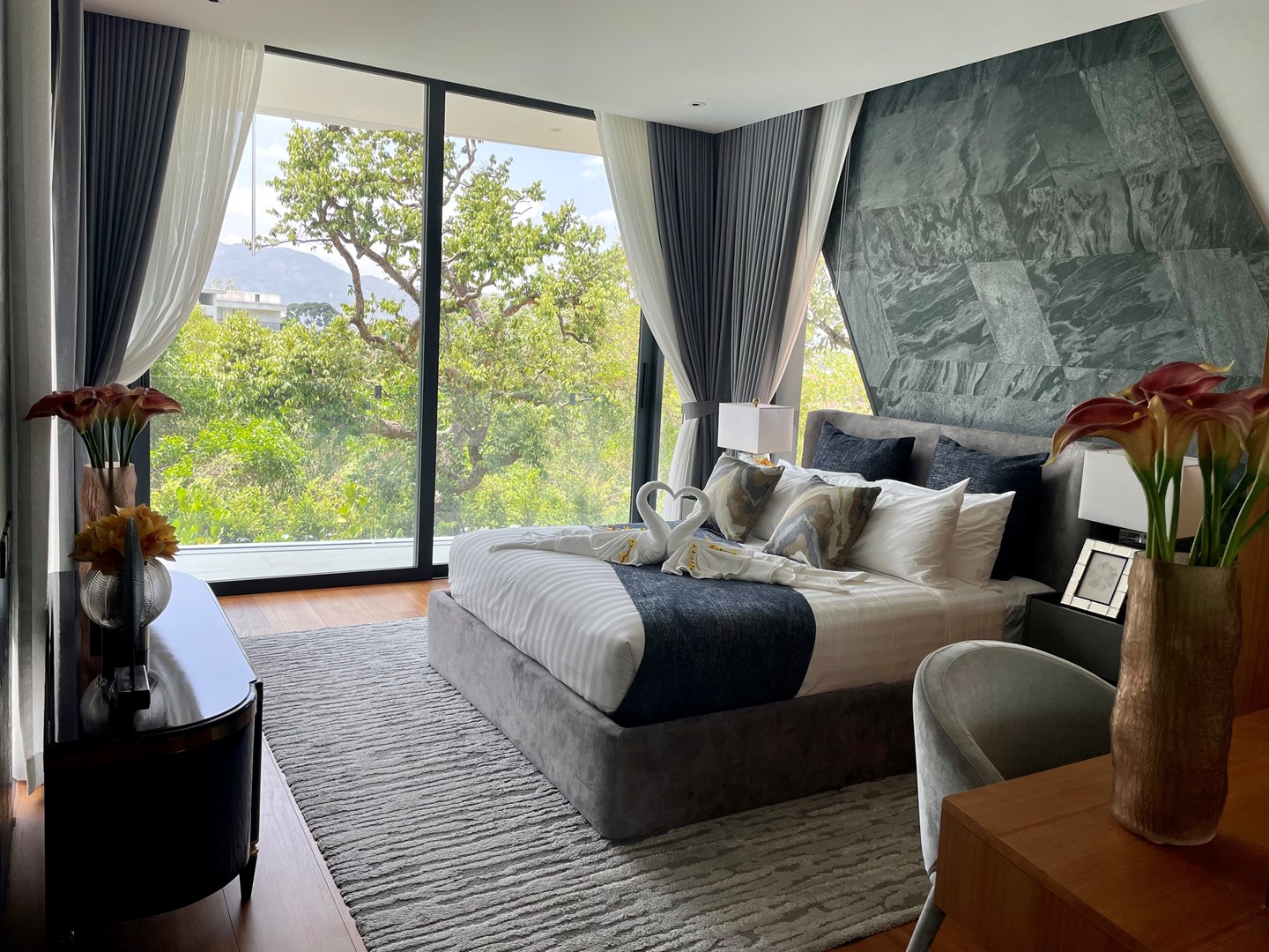 Guest Bedroom 1