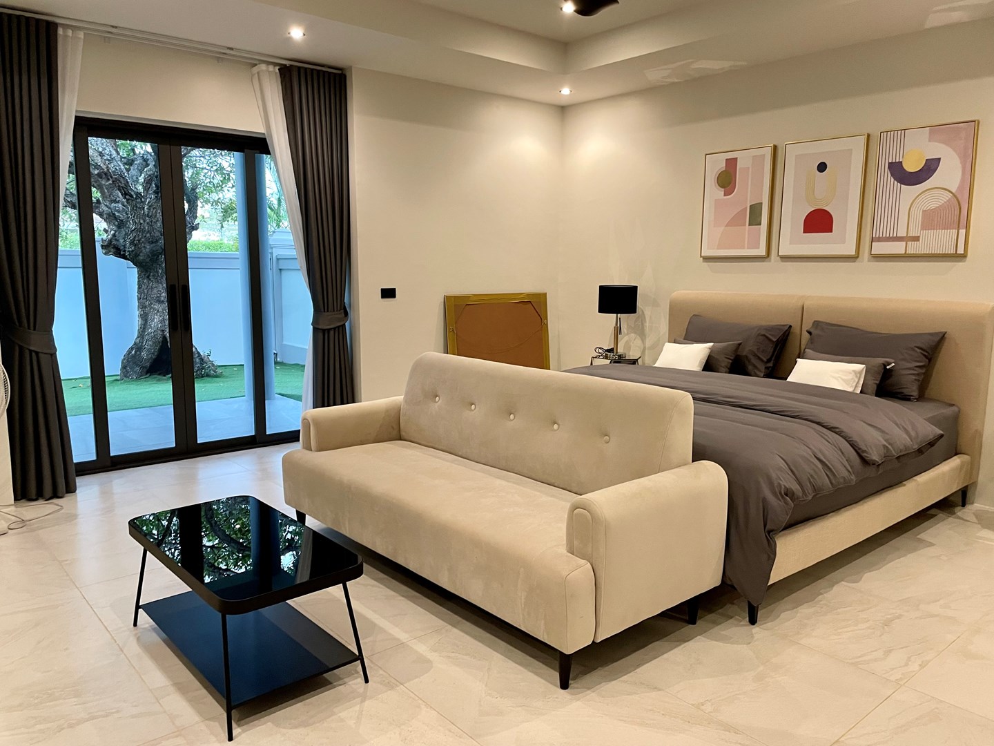 Guest's Bedroom