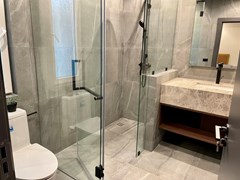 Guest's Bathroom