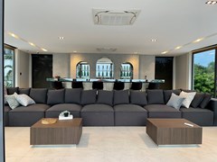 Upper Bar