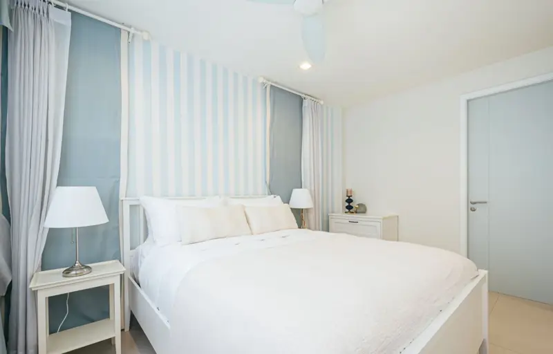 5 Bedroom Modern Laguna Park Villa