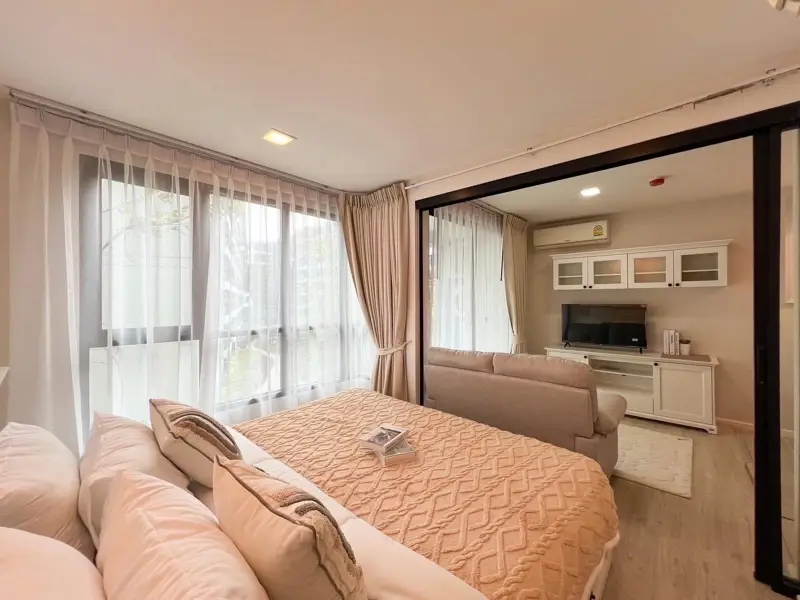 Centrio Condo for rent