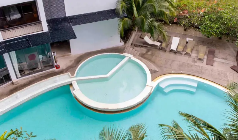 Icon Park in Kamala for rent