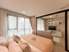 1 Bedroom 1 Bathroom Centrio Condo for rent