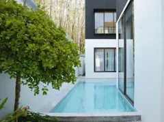2 Bedroom 2 Bathroom private pool