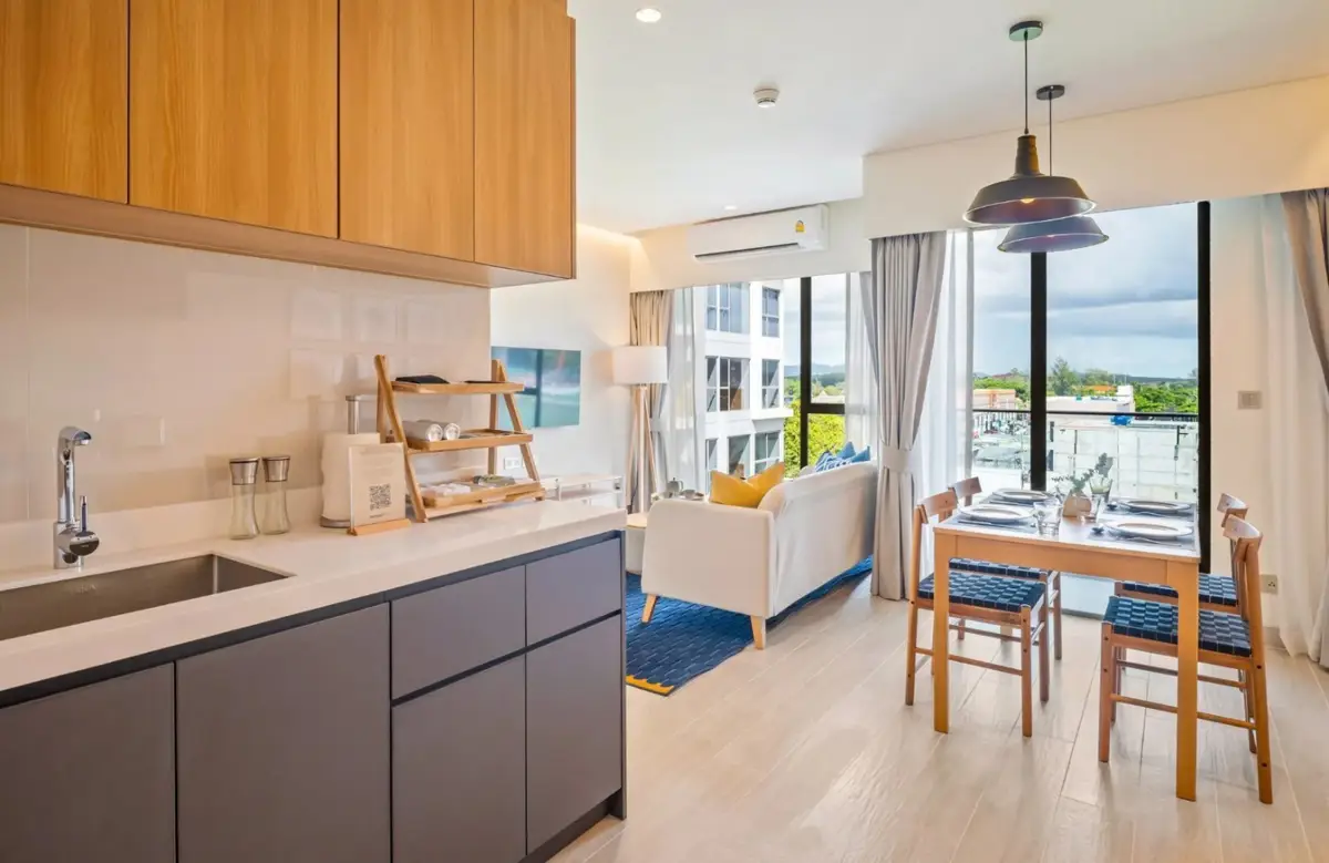2 Bedroom Lake View Laguna Lakeside Apartment