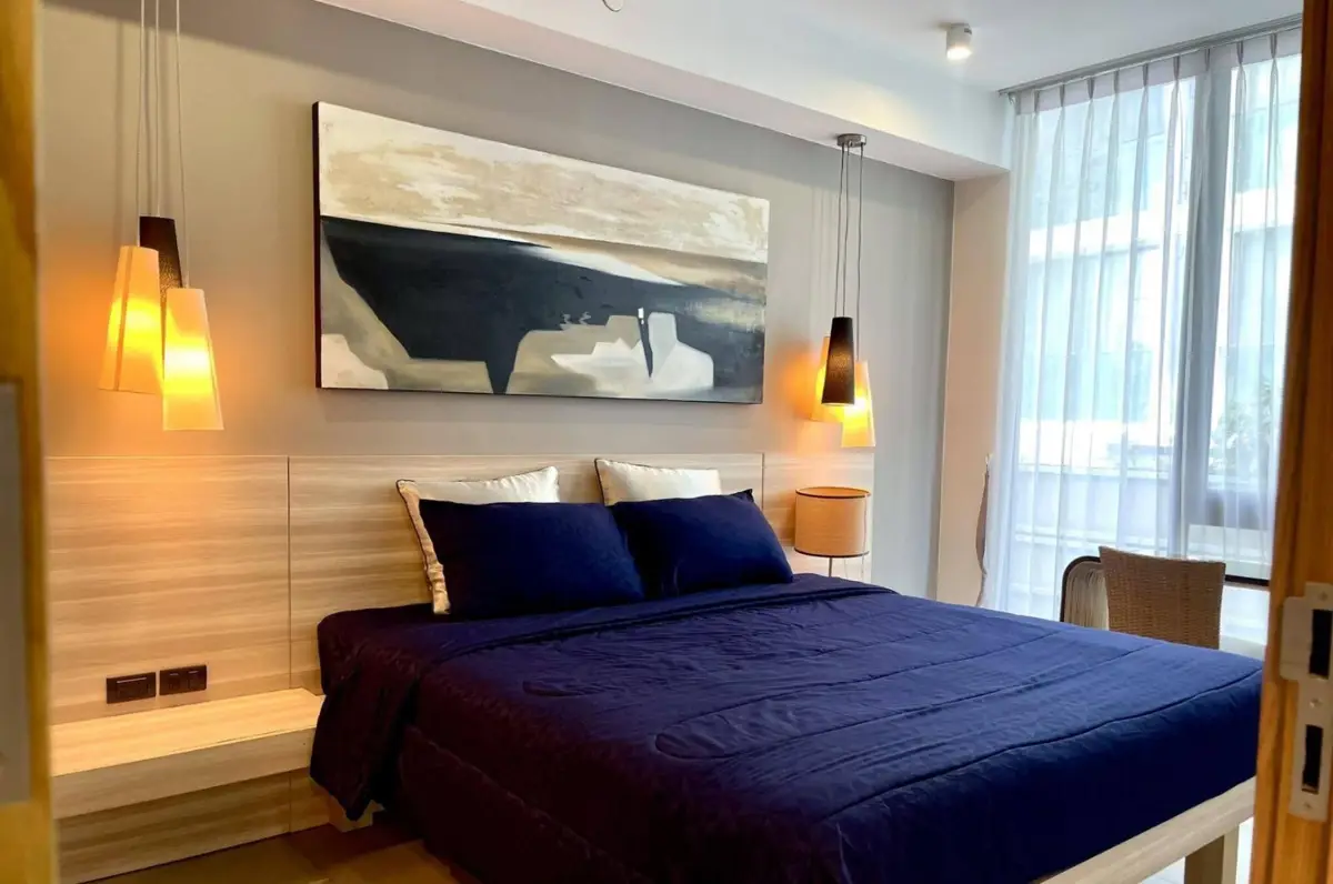 1 Bedroom Modern Ocean Stone Condo