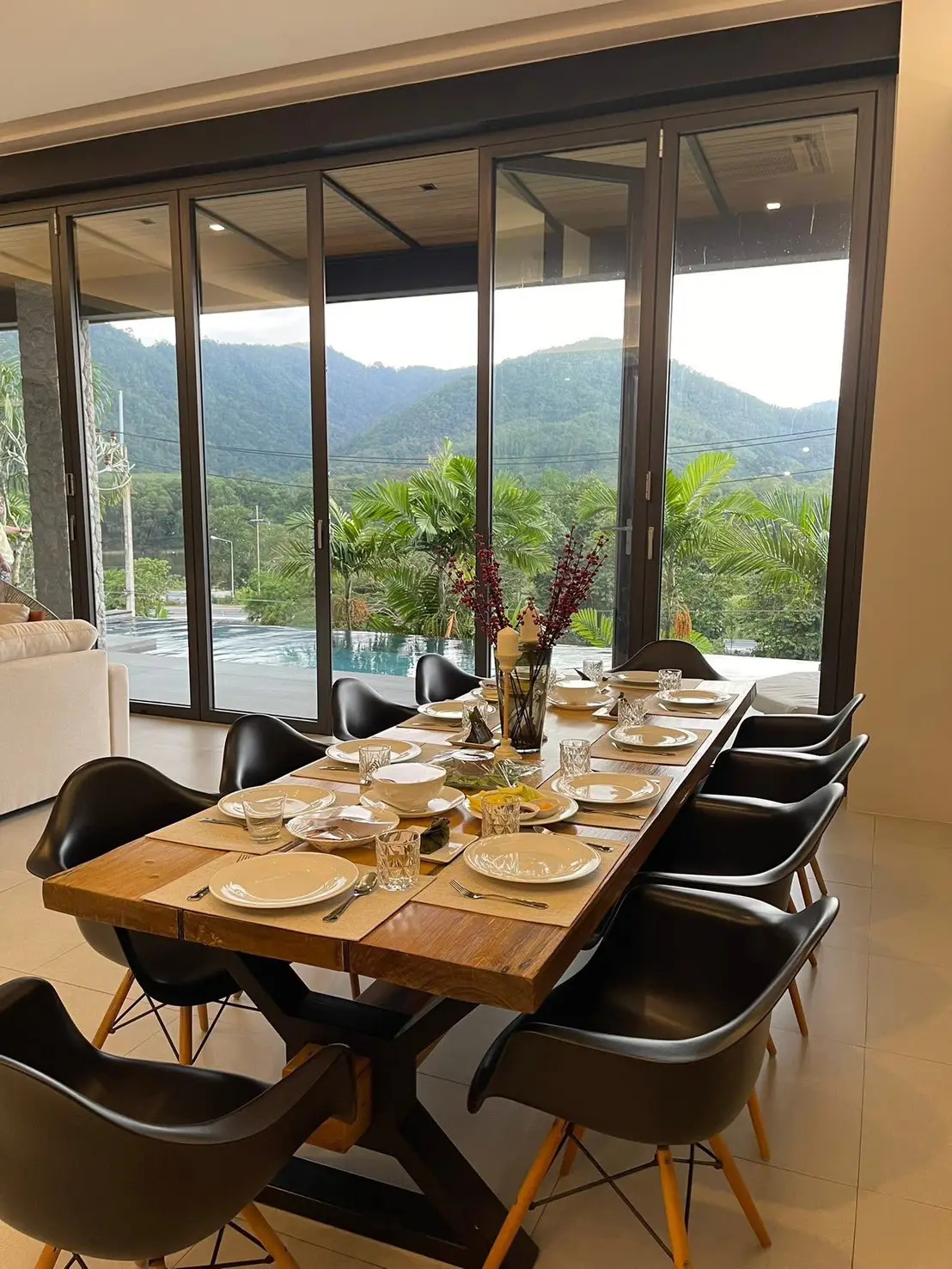 3 Bedroom Mountain View Manick Hillside Villa