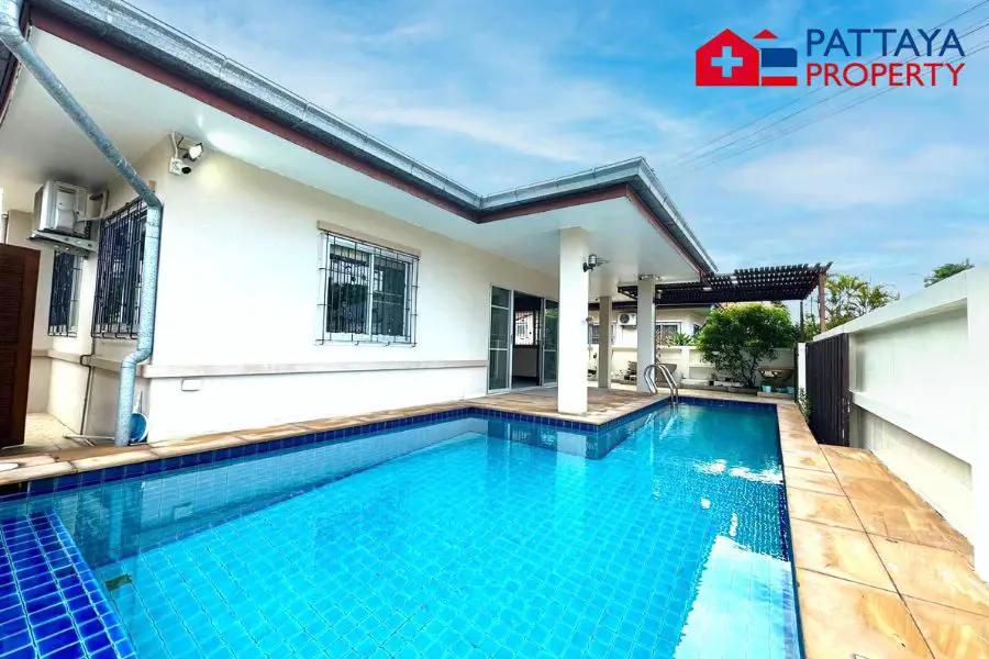 Renovation Opportunity! Pool Villa for Sale in Pattaya - Only 4.95 Million Baht!