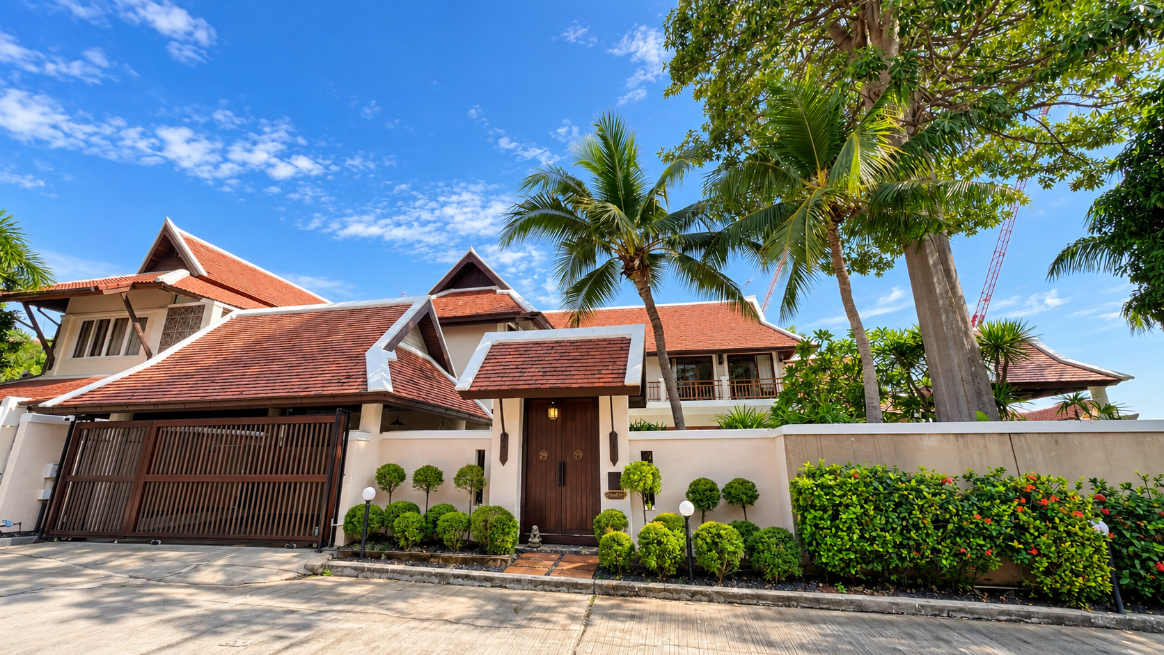 Thai-Bali villa Pattaya 5 Bedroom for sale