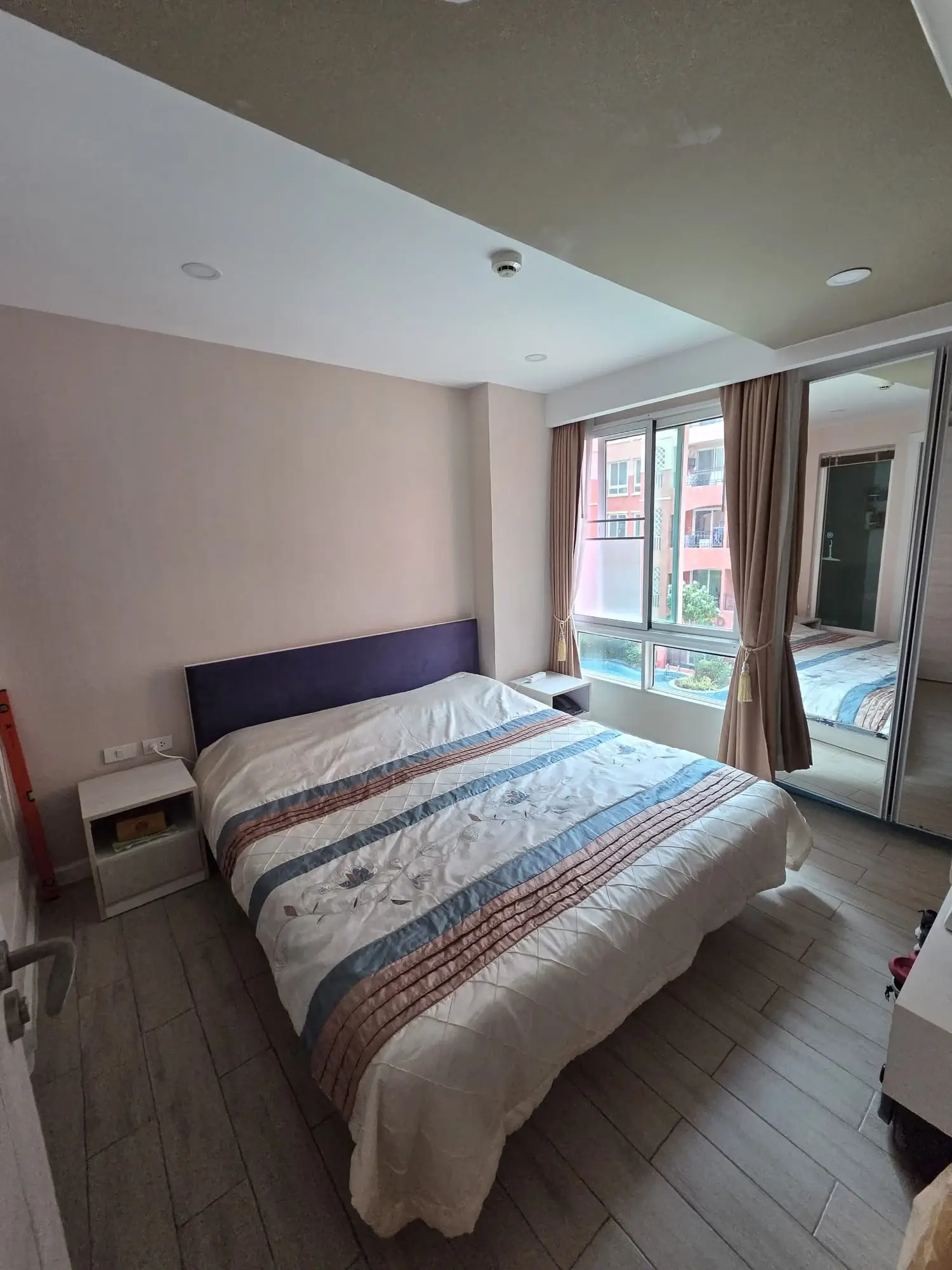 Seven Seas Condo 1 Bedroom For Sale