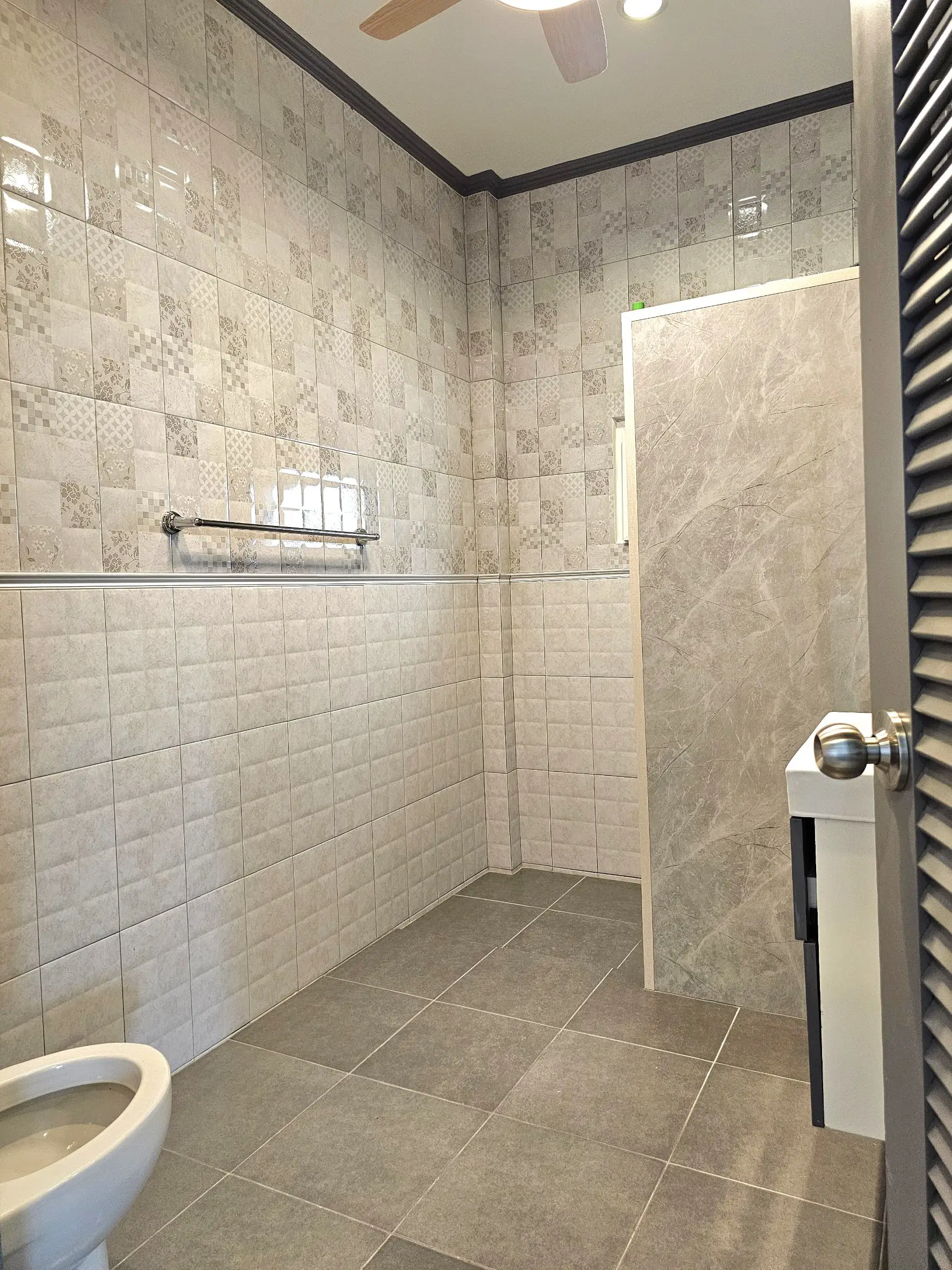 For Rent In Huay Yai 3 bedrooms  2 bathrooms  1 Office 