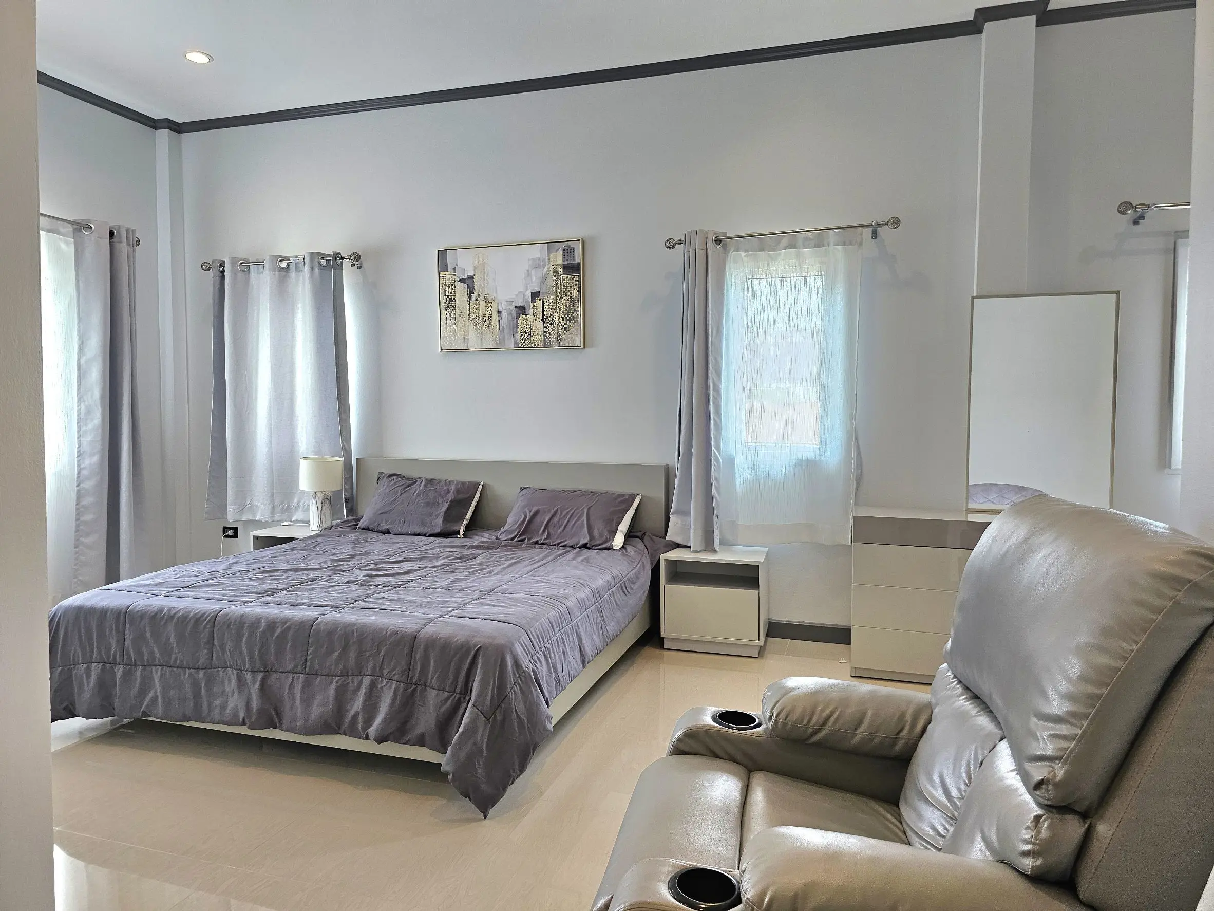 For Rent In Huay Yai 3 bedrooms  2 bathrooms  1 Office 