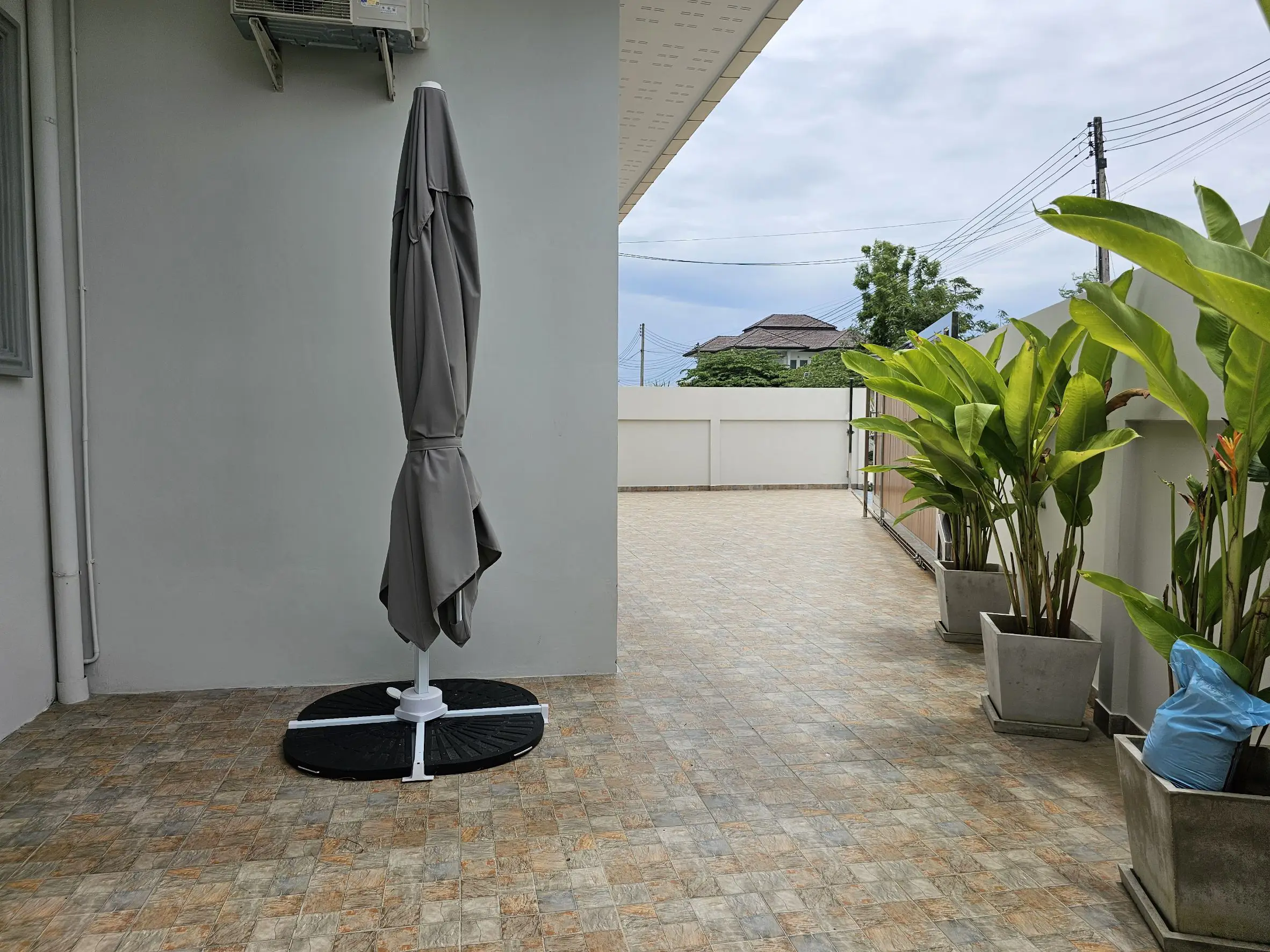 For Rent In Huay Yai 3 bedrooms  2 bathrooms  1 Office 