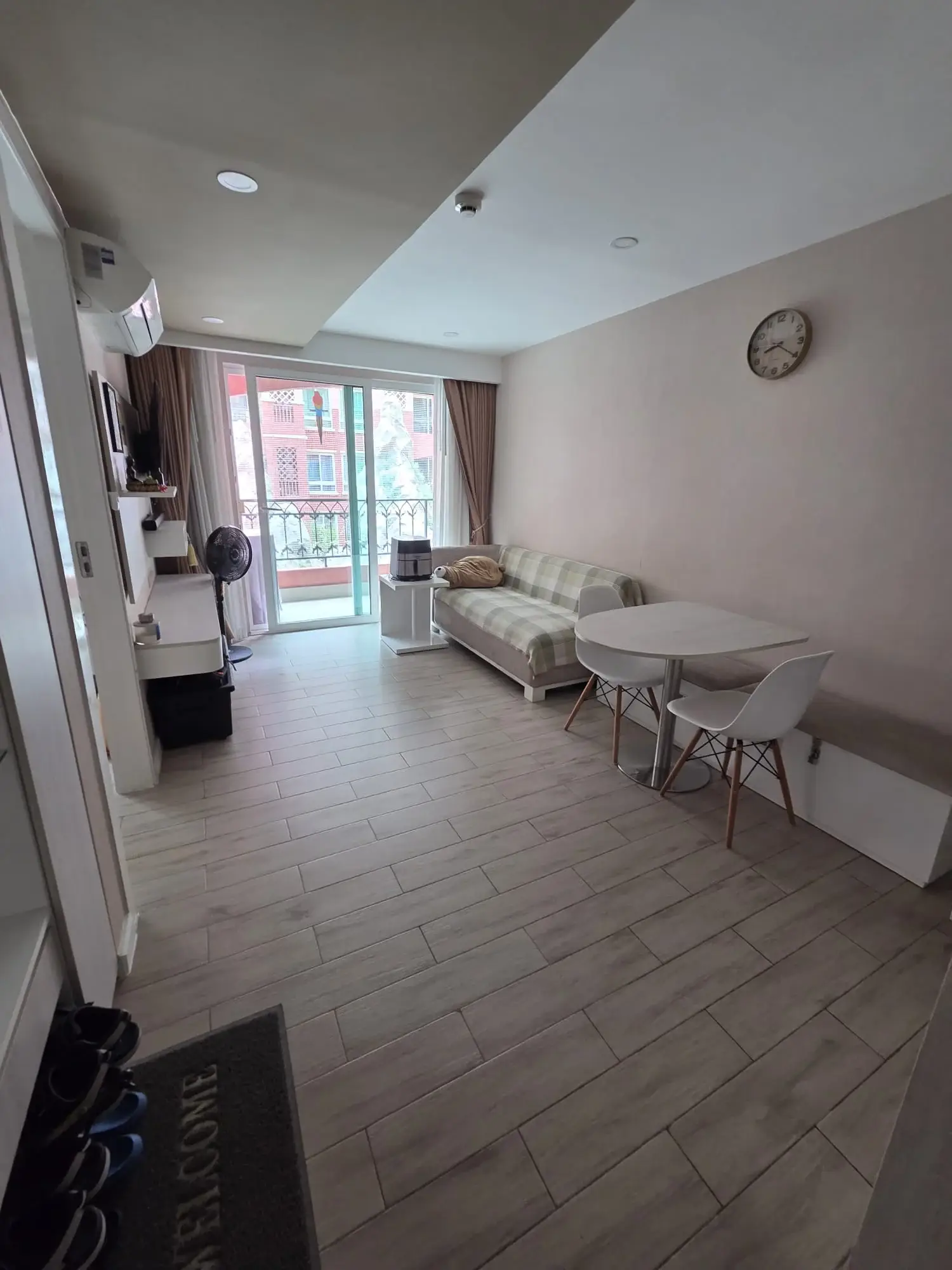 Seven Seas Condo 1 Bedroom For Sale