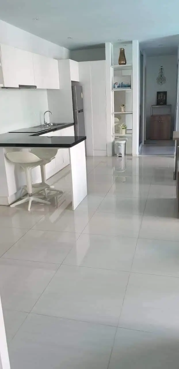 Condo for rent  central  Pattaya  a condominium project close to Jomtien Beach that comes with a unique European style architecture
