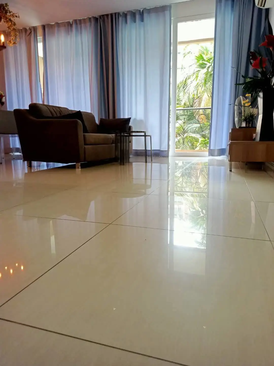 Condo for rent  central  Pattaya  a condominium project close to Jomtien Beach that comes with a unique European style architecture