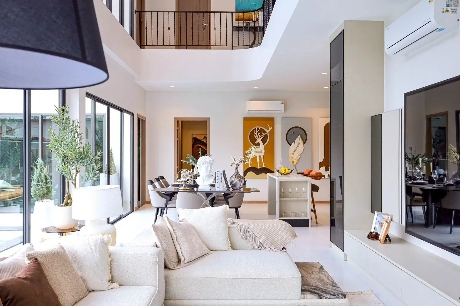 AURO City Center Pool Villa Pattaya 8 Bedroom for sale