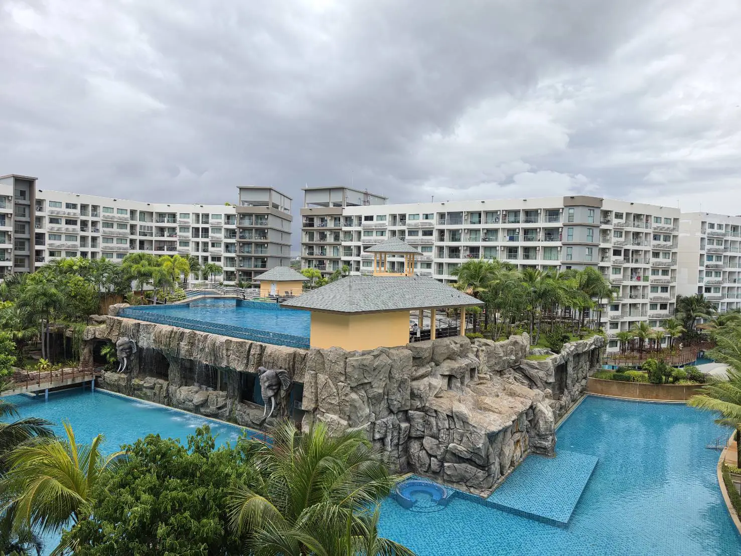 Laguna Beach Resort 31 Bedroom for rent