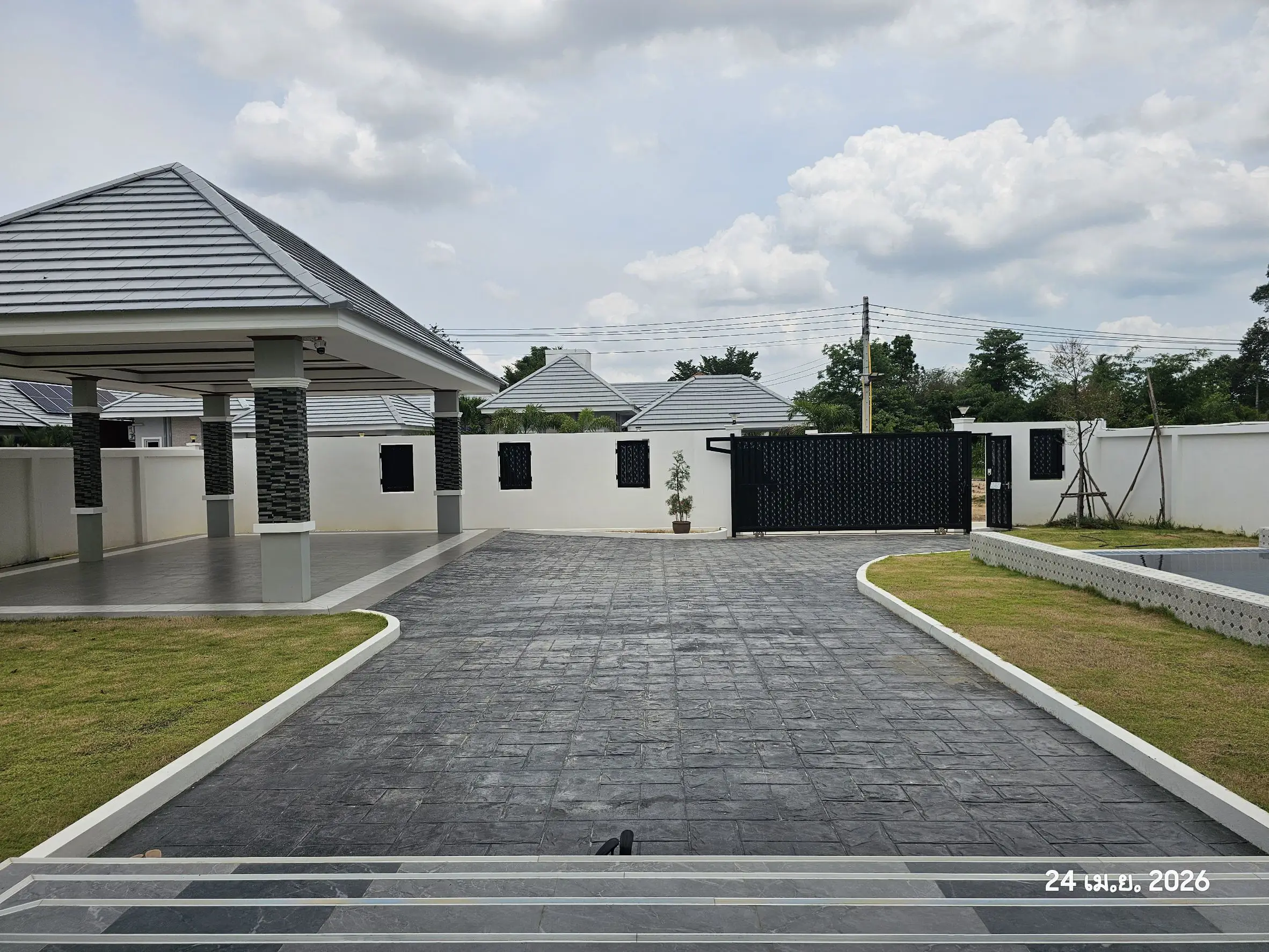 Kamnan Intersection House 4 Bedroom for sale