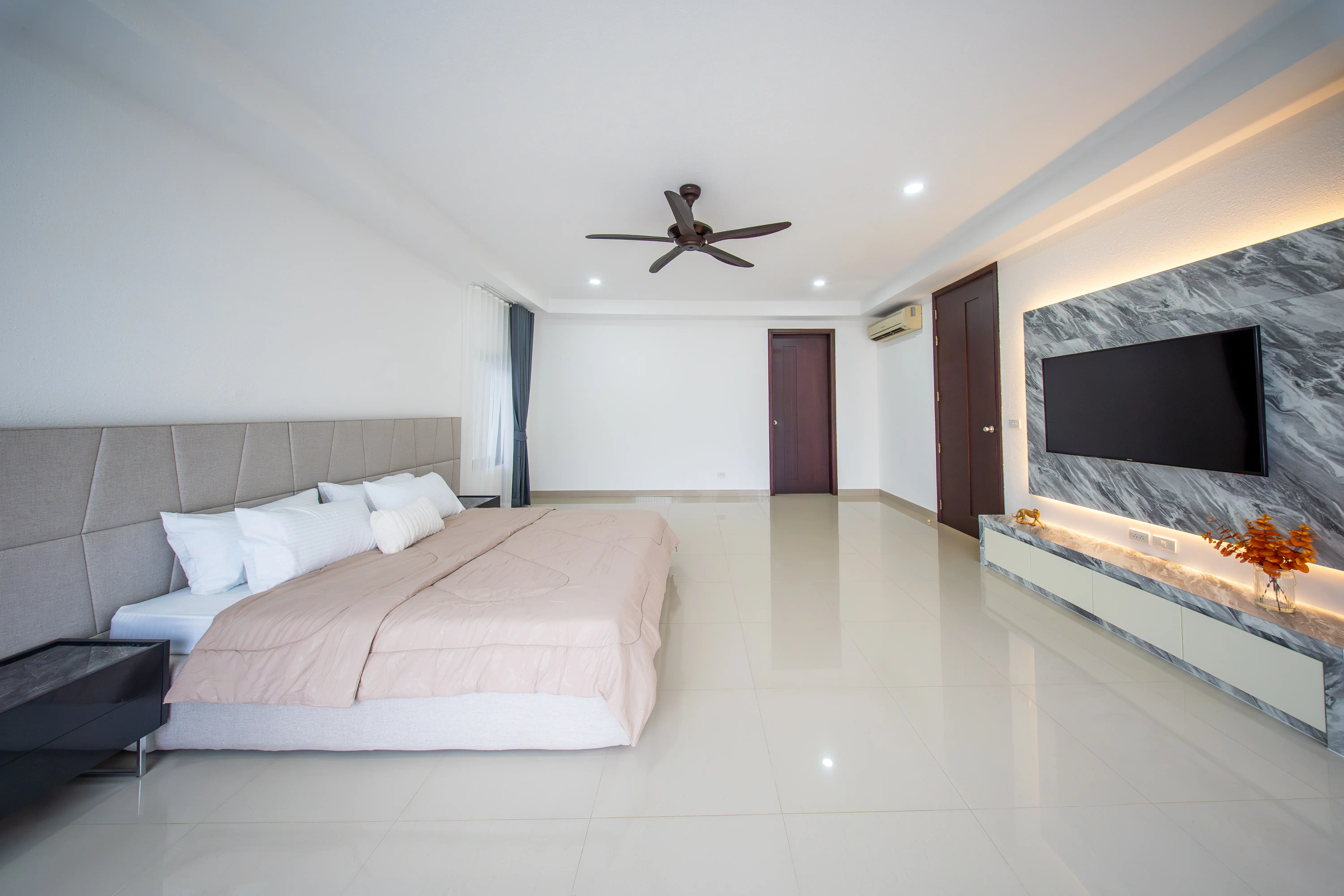 1 Story in Nongmaikaen12, 4 Bedroom for sale