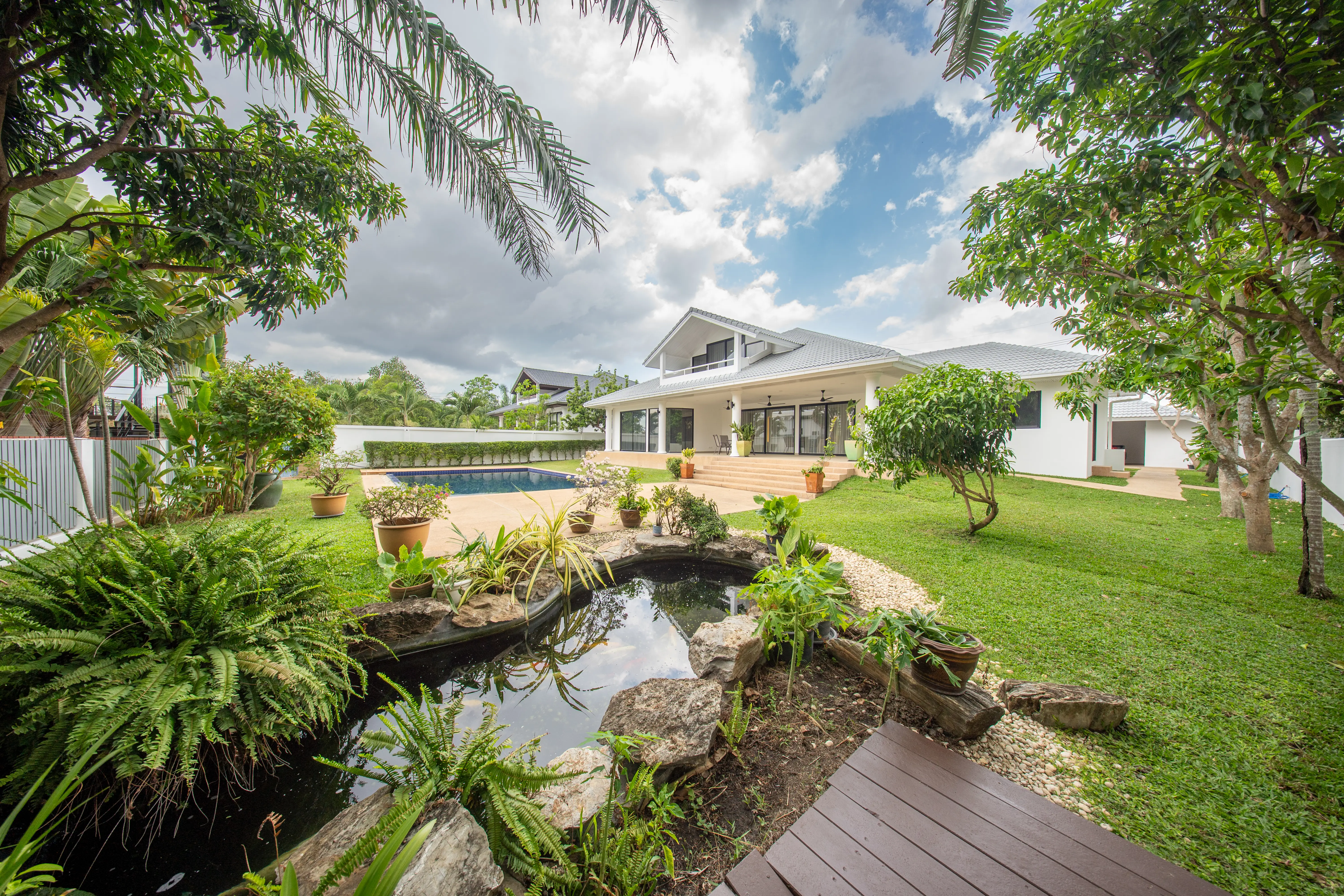1 Story in Nongmaikaen12, 4 Bedroom for sale