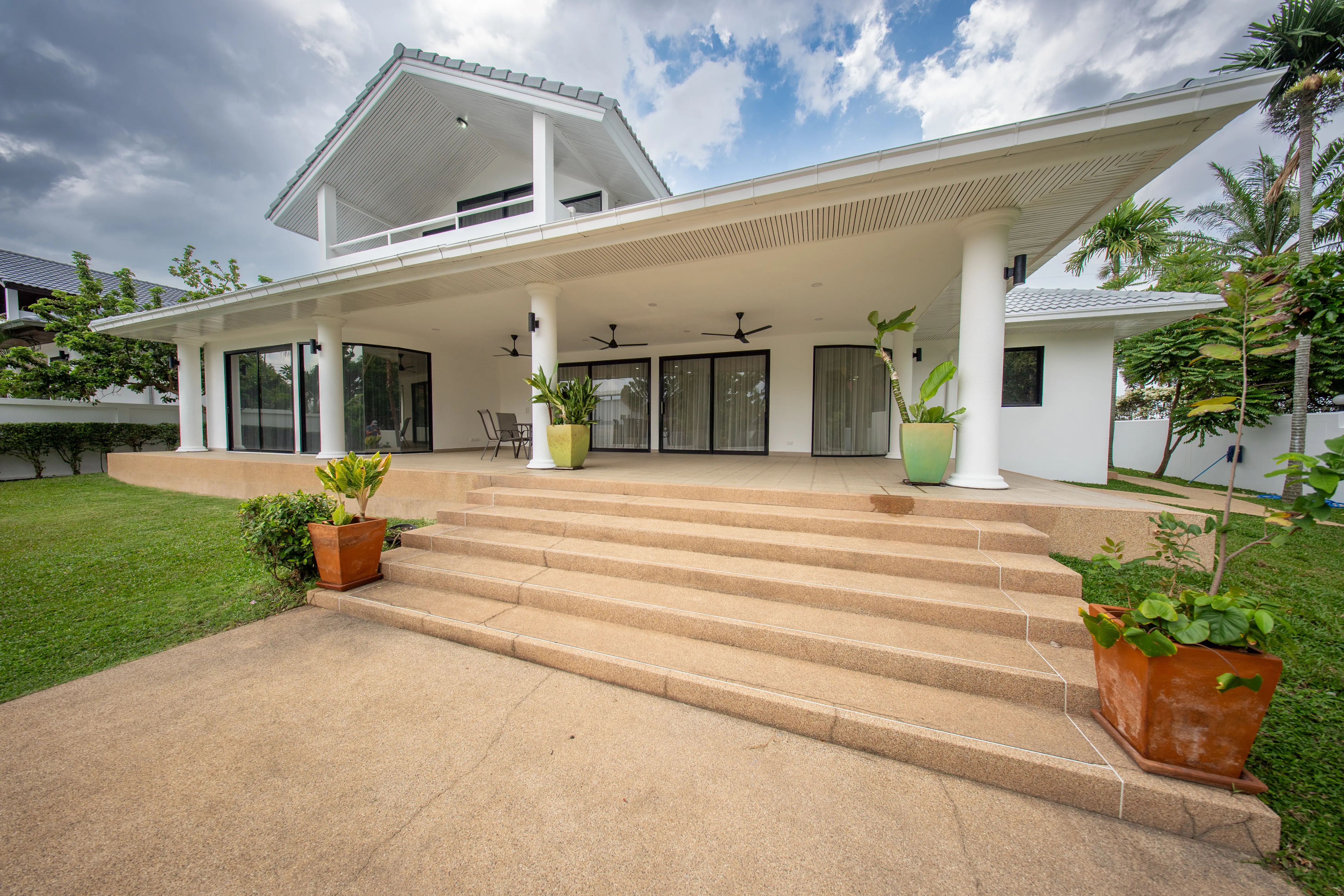 1 Story in Nongmaikaen12, 4 Bedroom for sale